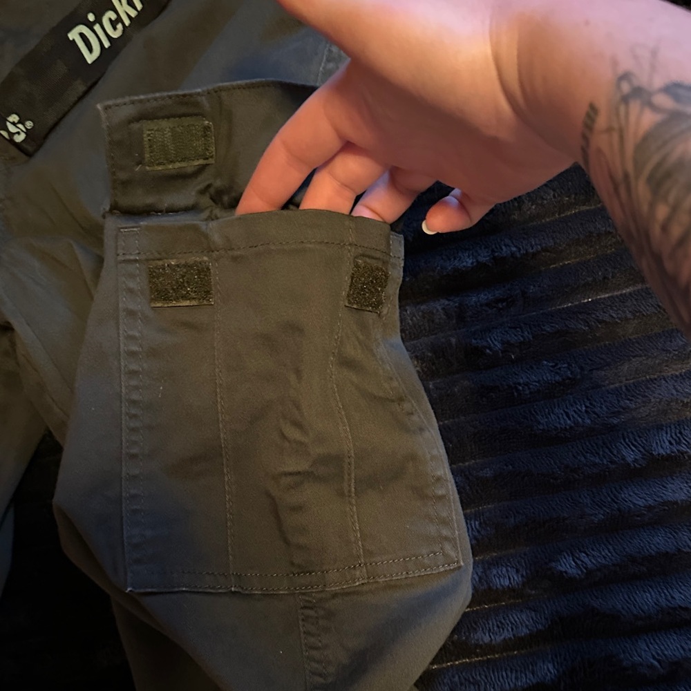 Dickies Men’s Olive Cargo Work Pants - Picture 2 of 8